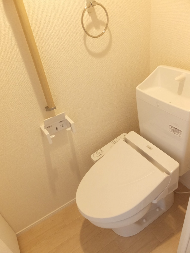 レオネクストヴィラ　アゼリア トイレ