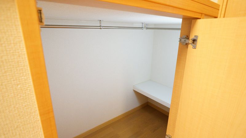 レオパレスレヴェルベールⅢ 収納