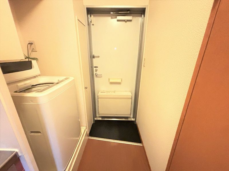 レオパレス和田Ⅱ 玄関