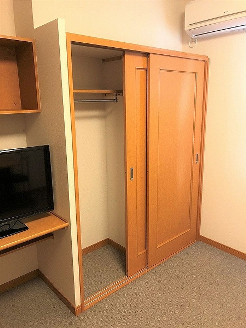 レオパレス輝き 収納