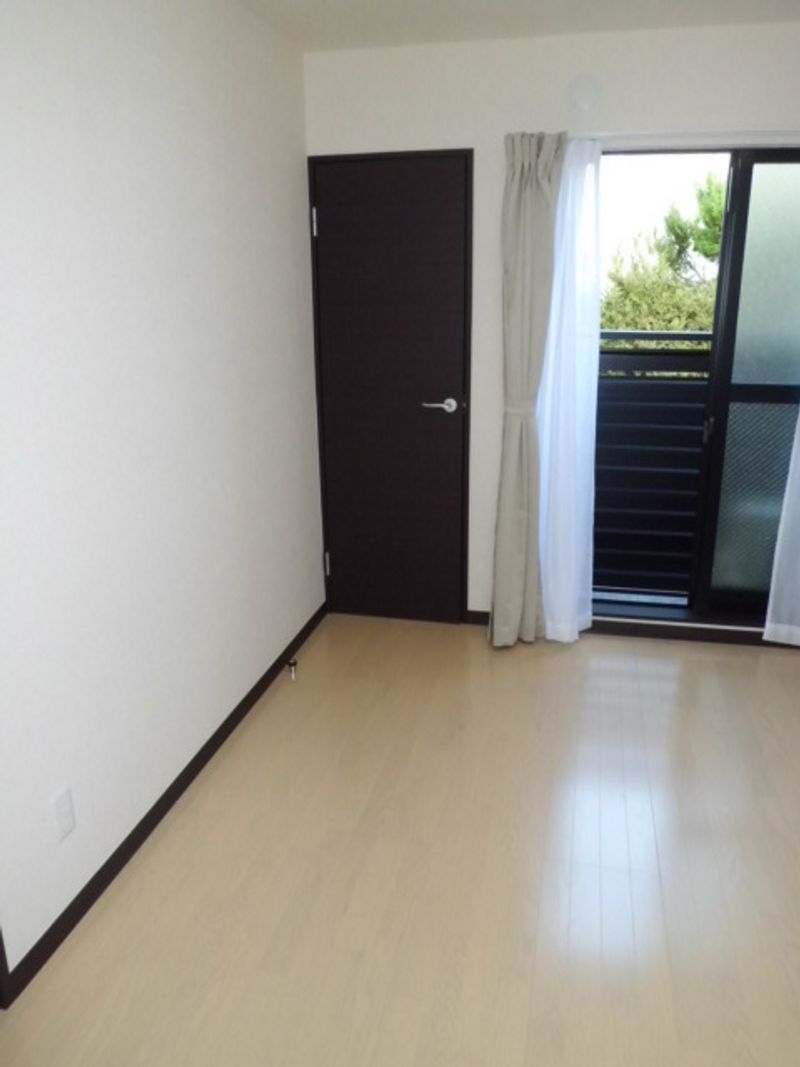 レオネクストＯＴＡＮＩ　Ⅲ 居間