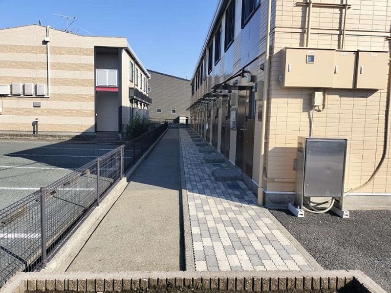 レオパレスみなみ エントランス