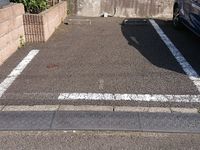 レオパレスサンセール丸山台 駐車場
