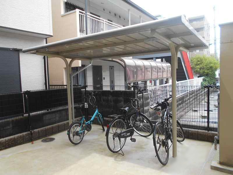 レオパレスターク 共用部分