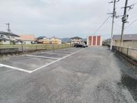 レオネクストヴェルデュール 駐車場