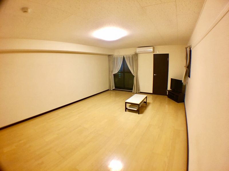 レオネクストＥＡＳＴ 居間