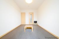 レオパレスルミエール 居間