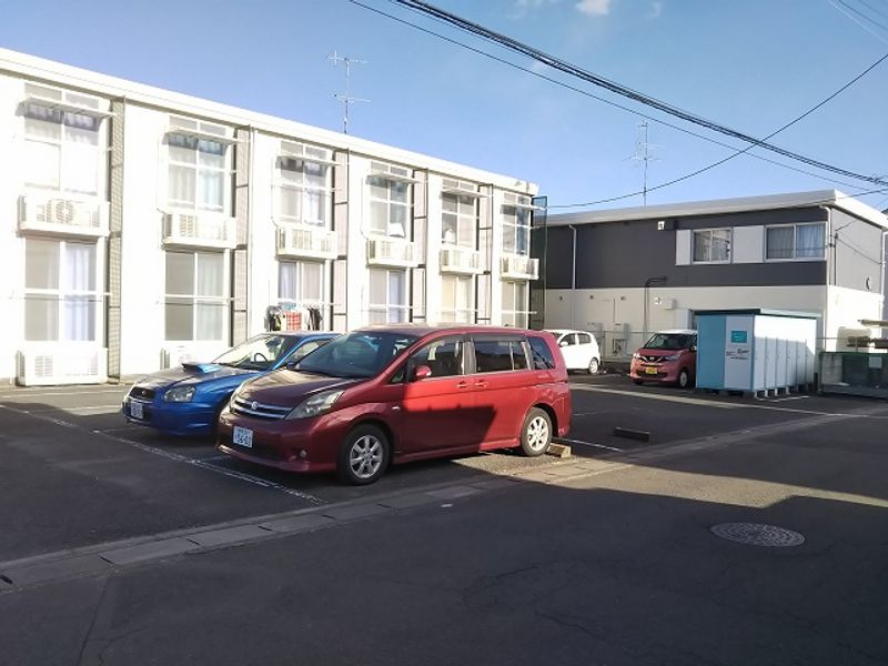 レオパレスＨＡＲＭＯＮＹ 駐車場