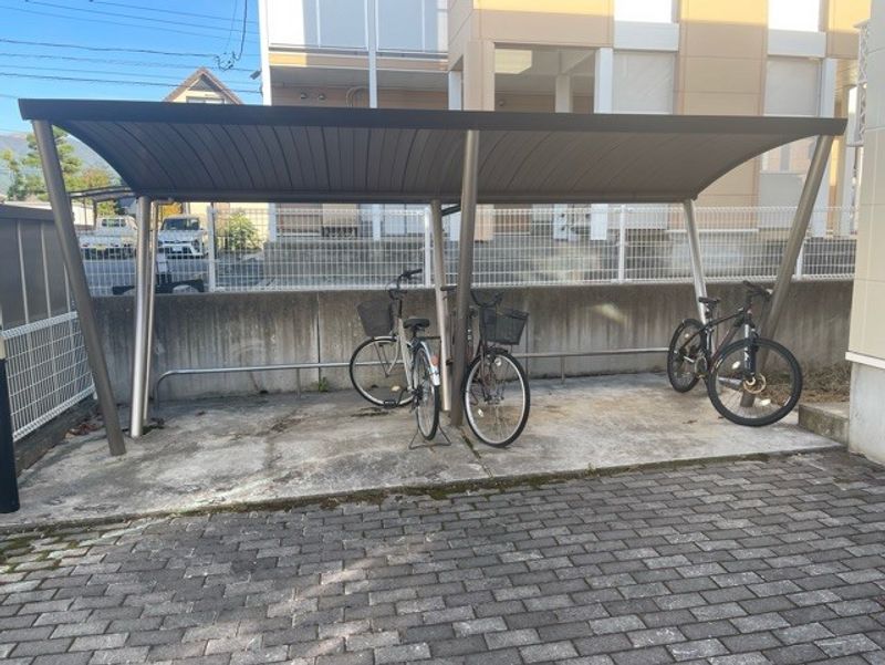 レオパレスＳＨＩＯＨＡＲＡ 共用部分