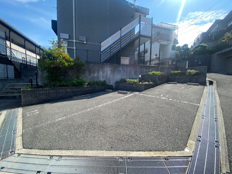 レオパレスワイズ　０１ 駐車場