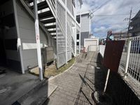 leopalace Rainbow Entrance