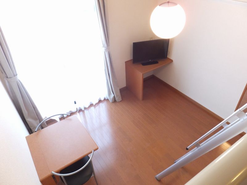 レオパレス北原 居間
