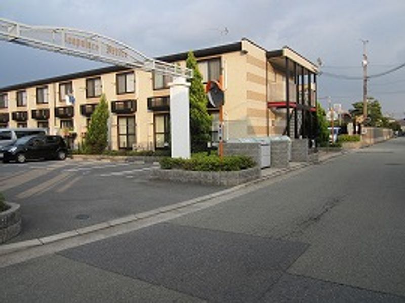 レオパレスフェリーチェ壱番館 駐車場