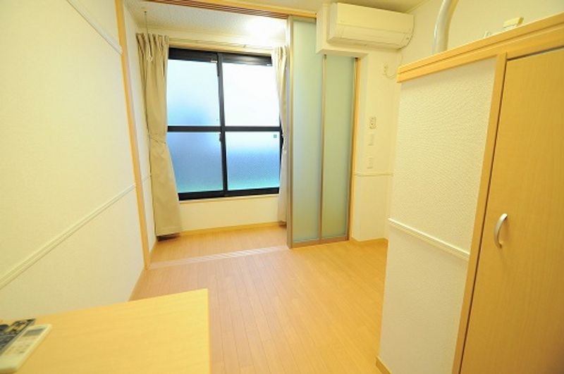 レオパレスてぃーだ 居間
