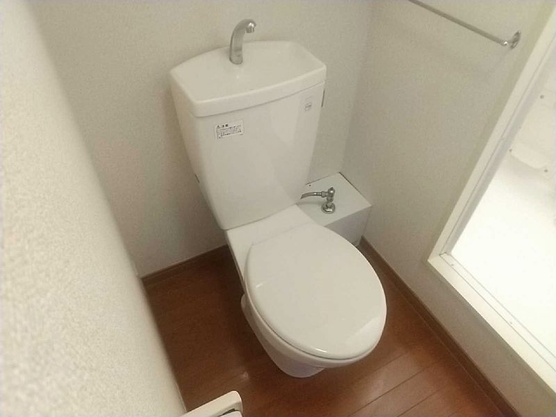 レオパレスゴールデンヴィレッヂ トイレ