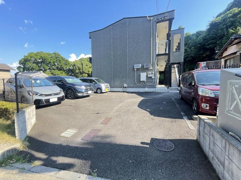 レオパレスレイクホライズンⅡ 駐車場