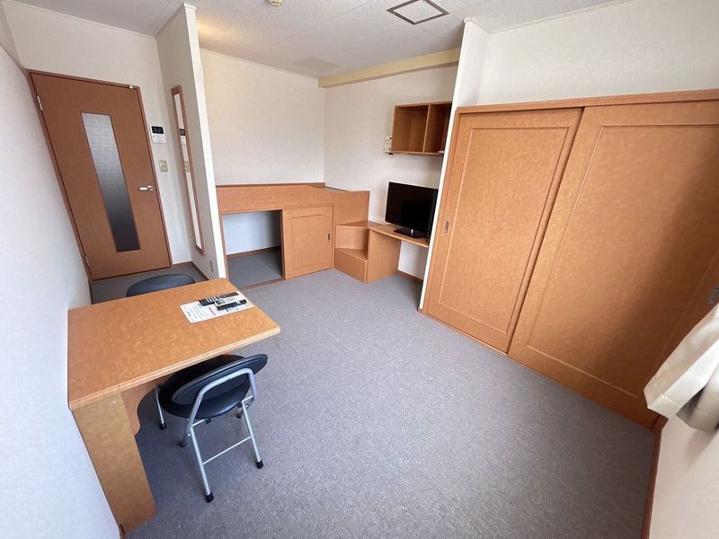 レオパレス大町 居間