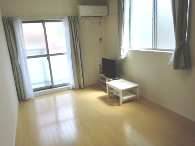 クレイノＬ　ＥＳＴＡＴＥ 居間