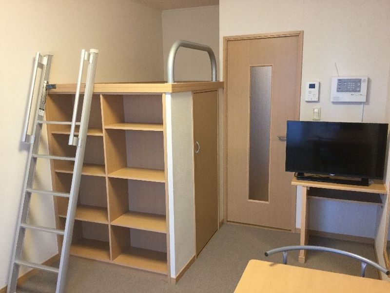 レオパレスクリスタルパレス 収納