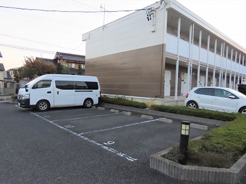 レオパレス檀田Ａ 駐車場
