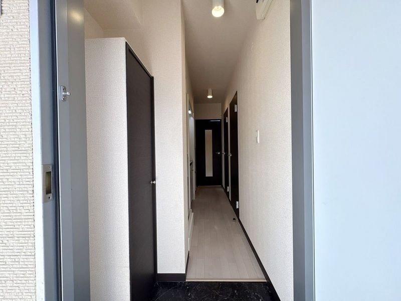 LEONEXT Casa Mila II Entrance