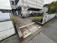 leopalace Eminence Entrance