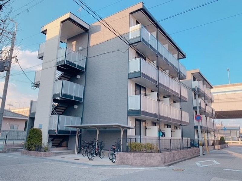 レオパレス鳴尾Ｂ エントランス