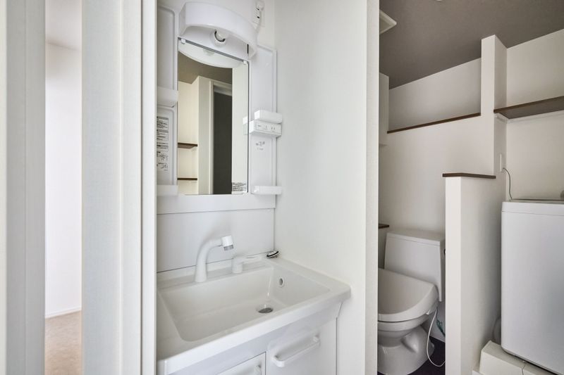 ArLk MIRAIE Washroom