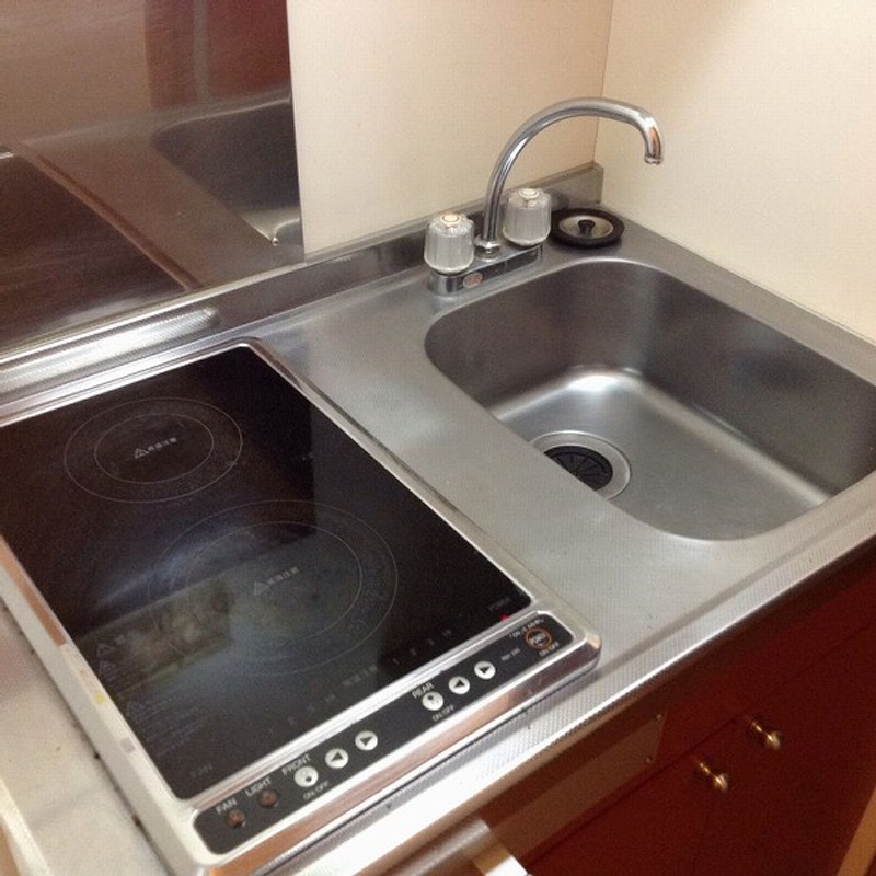 leopalace Socrates Kitchen