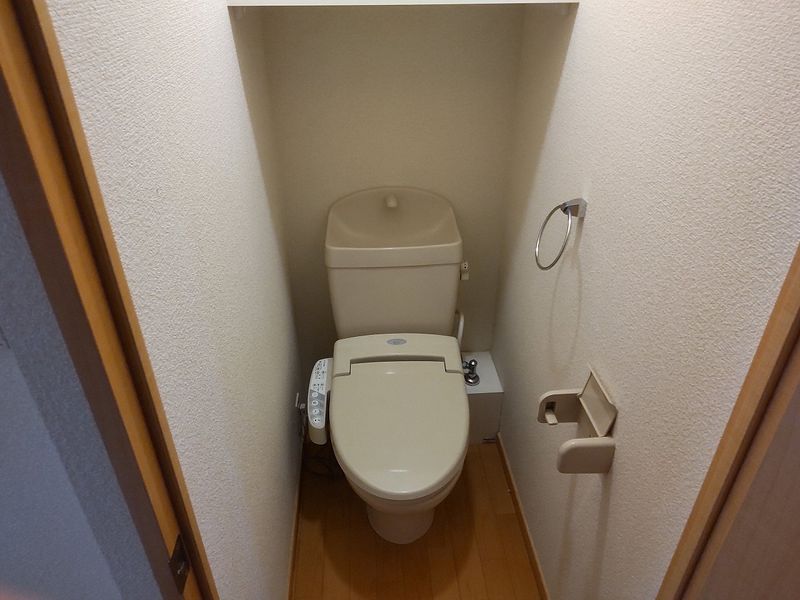 レオパレスカーネリアン片倉 トイレ