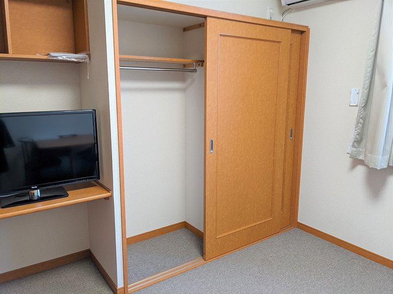 レオパレスウィンド 収納