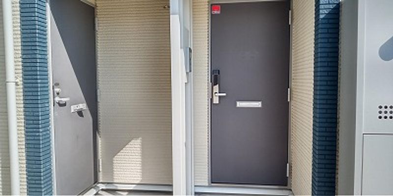 レオネクスト飛香 玄関