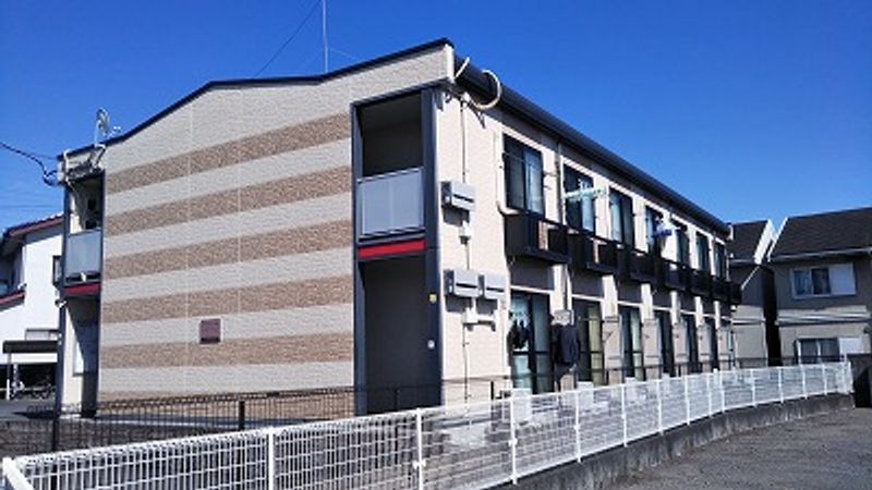 レオパレスマーシュ 外観