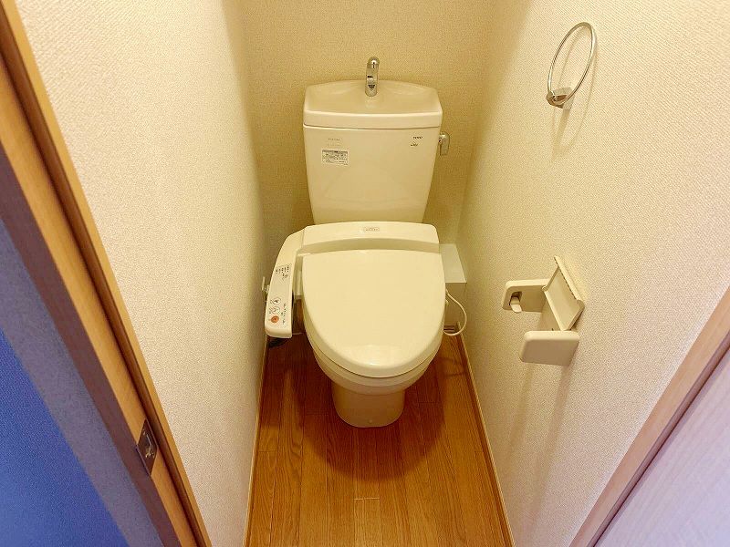 レオパレスサンモール トイレ