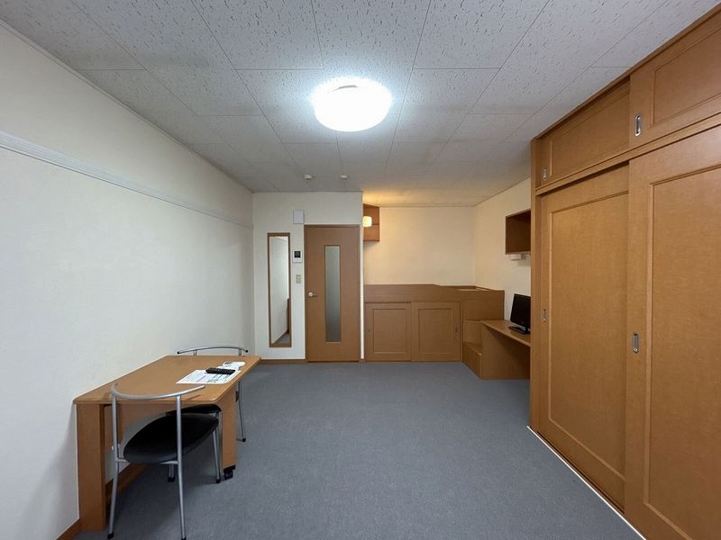 レオパレスサンシャイン 居間