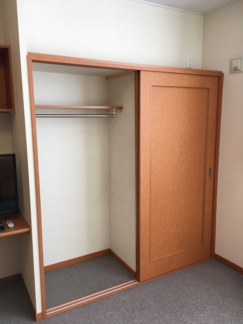 レオパレスハッピネス 収納