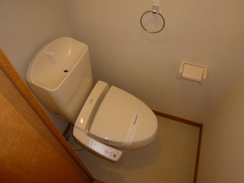 レオパレス宮ノ前 トイレ