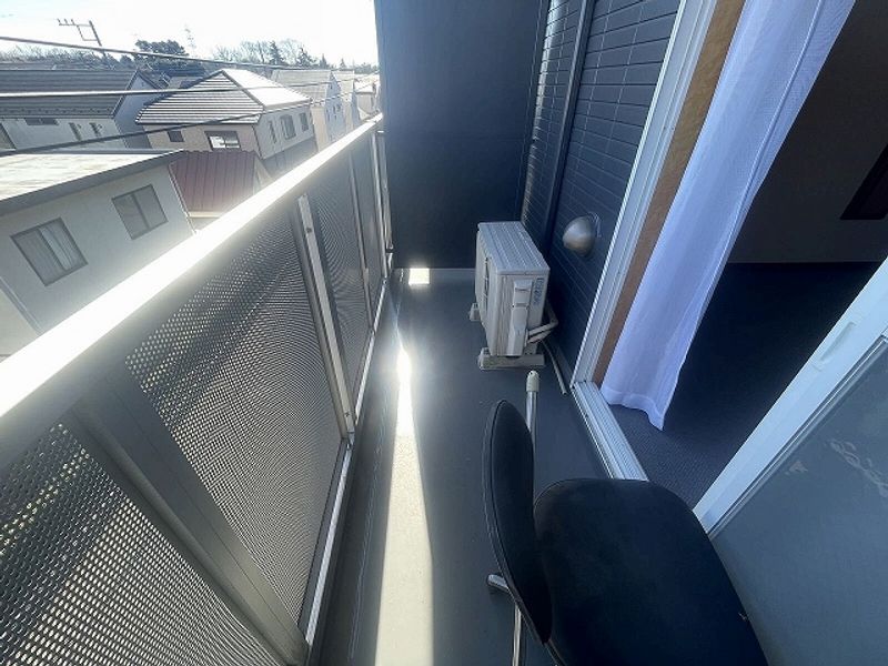 レオパレスＮＩＳＨＩＧＡＩⅡ バルコニー