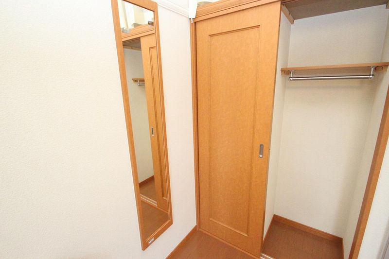 レオパレスウィッシュ日之出 収納