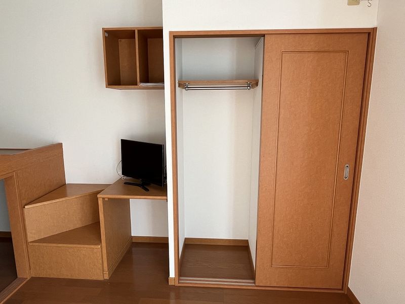 レオパレスますがた 収納