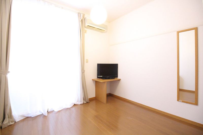 レオパレスのぞみ 居間