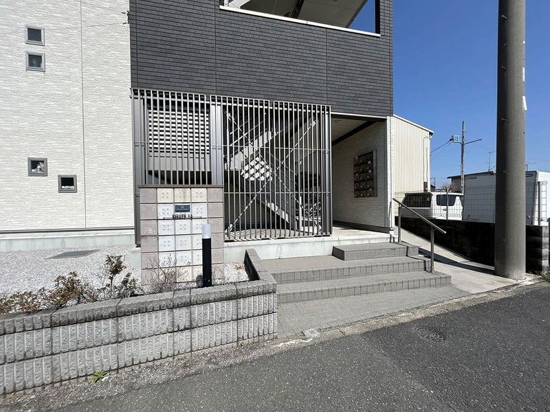 クレイノＲＯＵＴＥ　１６ エントランス