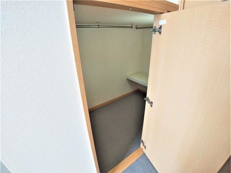 レオパレスひめこぶし 収納