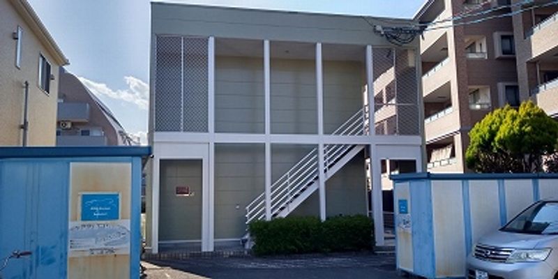 レオパレス春日清光 外観