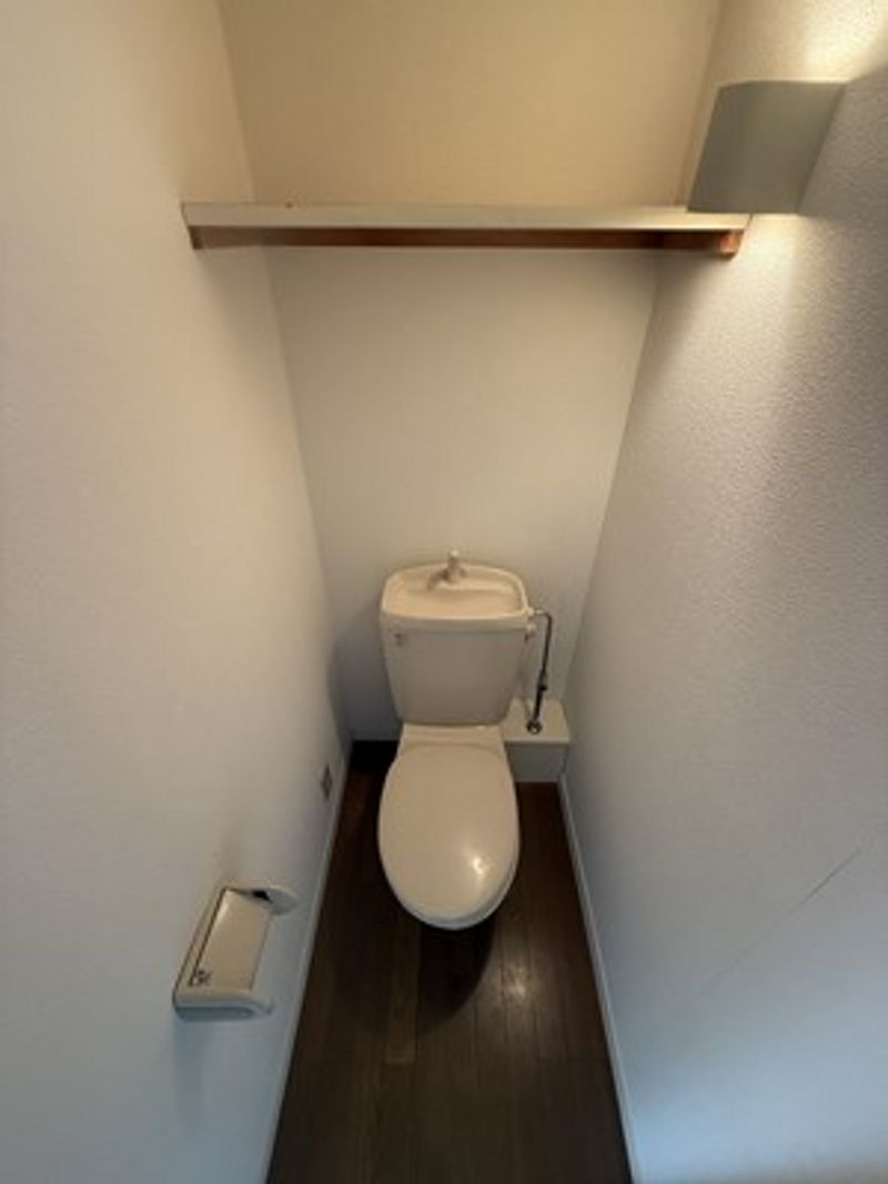レオパレスアドヴェントＫＡＢＵ トイレ