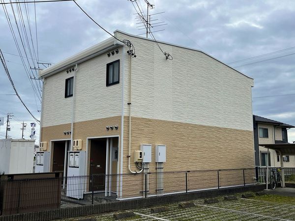 レオパレスマルイⅡ 外観