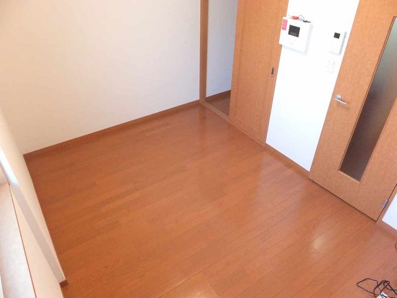 レオパレスケンジ 居間