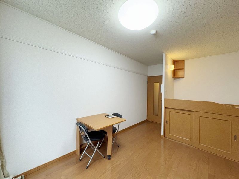 レオパレス待夢 居間