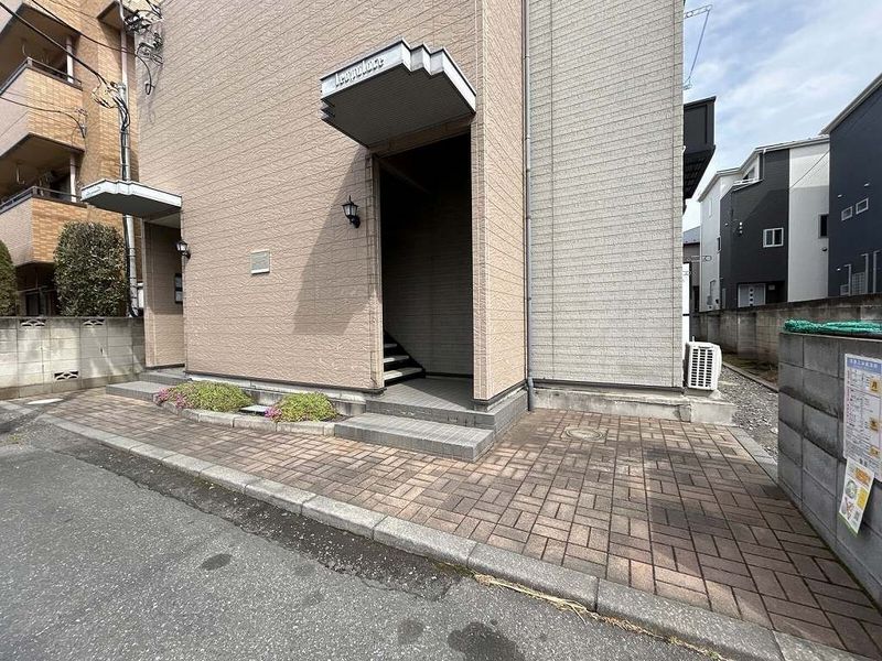 leopalace MK Lối vào