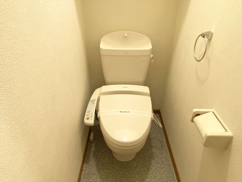 レオパレスやなぎ荘　第一 トイレ